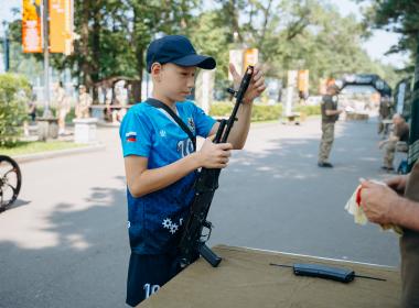 Жители Хабаровска прошли «Тропу воина» в День ветерана боевых действий