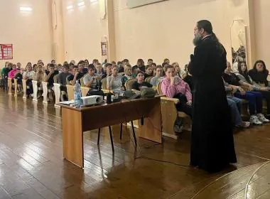 Курсанты кузбасского филиала Центра «Воин» обсудили патриотизм с представителем духовенства