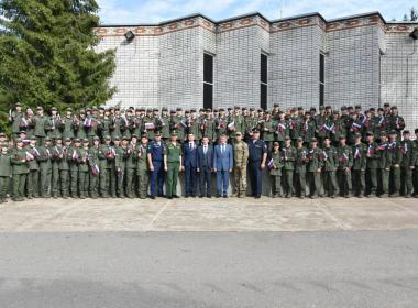 Глава Чувашии Олег Николаев и Центр ВОИН в республике вместе отметили День государственного флага России