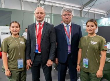 Глава Республики Бурятия лично оценил военно-спортивный городок Центра «ВОИН» на выставке «Улица Дальнего Востока».