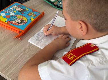 Инструкторы Центра «ВОИН» провели мастер-класс по огневой подготовке для школьников Мелитополя